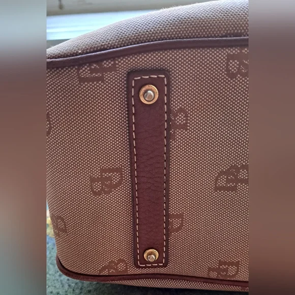 Vintage Dooney & Bourke Tan and Brown Logo Satchel - Picture 13 of 16
